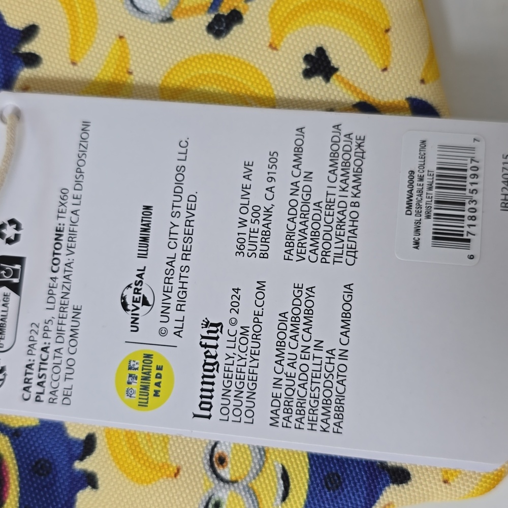 Loungefly Despicable Me Minions Wristlet Wallet Nwt - Picture 4 of 4